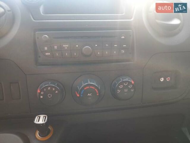 Білий Рено Мастєр, об'ємом двигуна 2.3 л та пробігом 295 тис. км за 11000 $, фото 20 на Automoto.ua