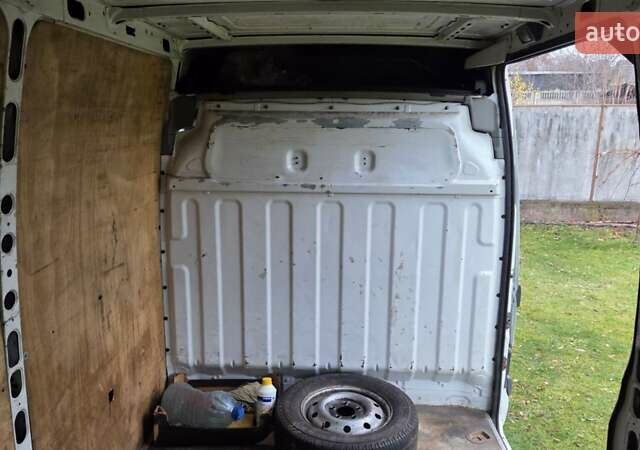 Білий Рено Мастєр, об'ємом двигуна 2.5 л та пробігом 500 тис. км за 6800 $, фото 10 на Automoto.ua