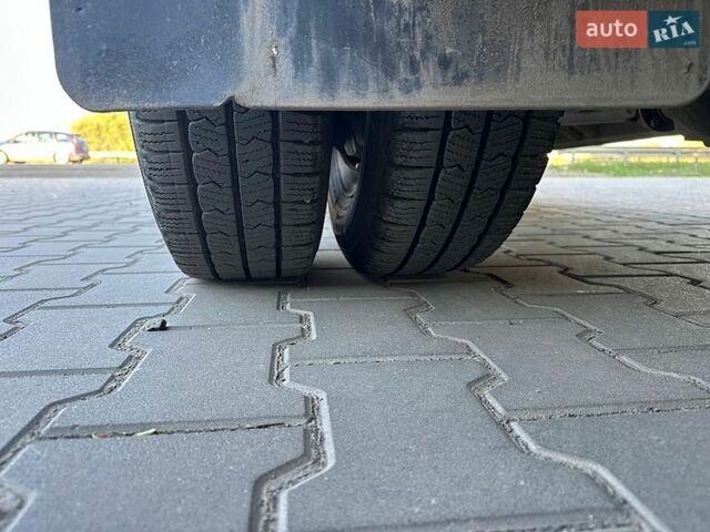 Белый Рено Мастер, объемом двигателя 2.3 л и пробегом 489 тыс. км за 14800 $, фото 9 на Automoto.ua