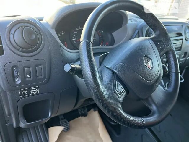 Белый Рено Мастер, объемом двигателя 2.3 л и пробегом 361 тыс. км за 17486 $, фото 8 на Automoto.ua