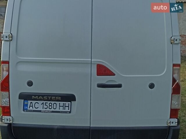 Белый Рено Мастер, объемом двигателя 2.3 л и пробегом 415 тыс. км за 10500 $, фото 3 на Automoto.ua