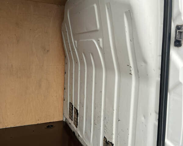 Білий Рено Мастєр, об'ємом двигуна 2.3 л та пробігом 600 тис. км за 15800 $, фото 11 на Automoto.ua