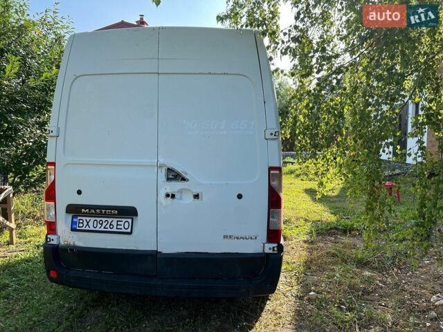 Белый Рено Мастер, объемом двигателя 2.3 л и пробегом 460 тыс. км за 7000 $, фото 1 на Automoto.ua