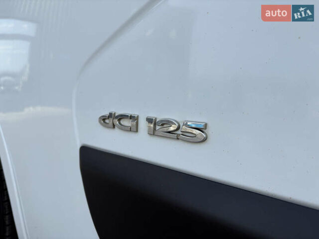Білий Рено Мастєр, об'ємом двигуна 2.3 л та пробігом 212 тис. км за 22000 $, фото 11 на Automoto.ua