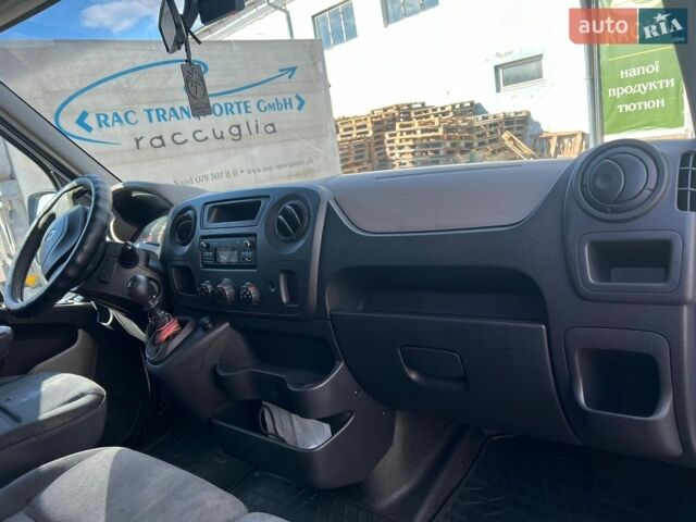 Білий Рено Мастєр, об'ємом двигуна 2.3 л та пробігом 400 тис. км за 12000 $, фото 4 на Automoto.ua