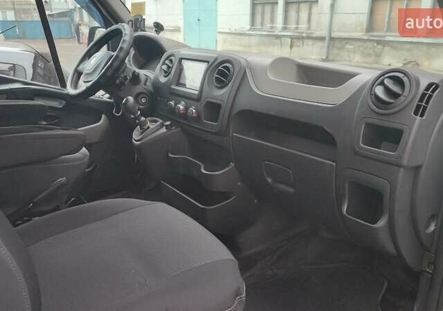 Білий Рено Мастєр, об'ємом двигуна 2.3 л та пробігом 264 тис. км за 12000 $, фото 6 на Automoto.ua