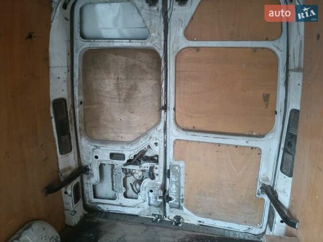 Білий Рено Мастєр, об'ємом двигуна 2.3 л та пробігом 620 тис. км за 5200 $, фото 1 на Automoto.ua