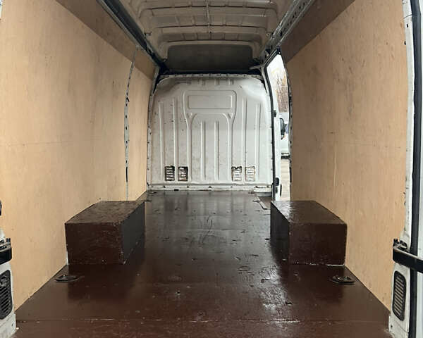 Білий Рено Мастєр, об'ємом двигуна 2.3 л та пробігом 600 тис. км за 15800 $, фото 13 на Automoto.ua