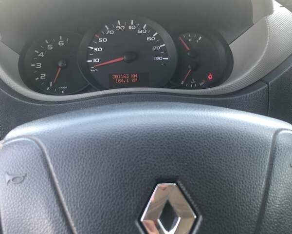 Білий Рено Мастєр, об'ємом двигуна 2.3 л та пробігом 330 тис. км за 9300 $, фото 9 на Automoto.ua