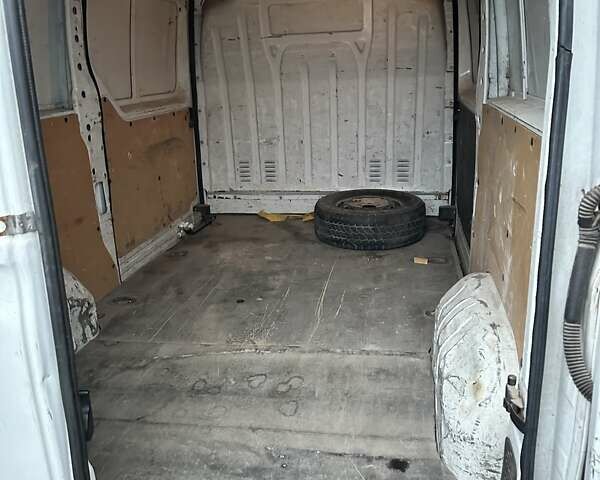 Білий Рено Мастєр, об'ємом двигуна 2.3 л та пробігом 360 тис. км за 10700 $, фото 8 на Automoto.ua