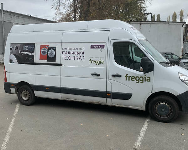 Белый Рено Мастер, объемом двигателя 2.3 л и пробегом 328 тыс. км за 11000 $, фото 1 на Automoto.ua