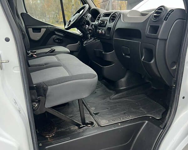 Білий Рено Мастєр, об'ємом двигуна 2.3 л та пробігом 600 тис. км за 15800 $, фото 8 на Automoto.ua