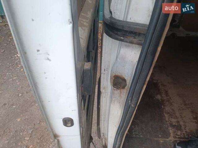 Білий Рено Мастєр, об'ємом двигуна 2.3 л та пробігом 620 тис. км за 5200 $, фото 4 на Automoto.ua