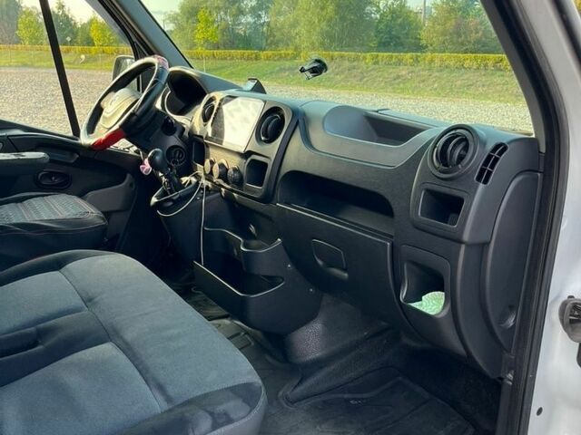 Білий Рено Мастєр, об'ємом двигуна 2.3 л та пробігом 575 тис. км за 10250 $, фото 19 на Automoto.ua