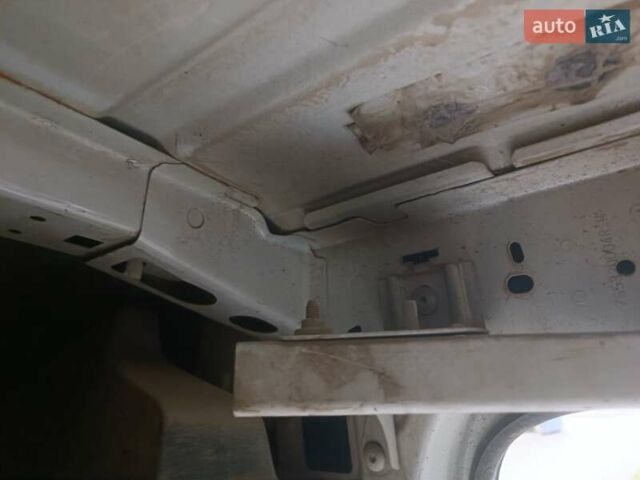 Білий Рено Мастєр, об'ємом двигуна 2.3 л та пробігом 620 тис. км за 5200 $, фото 7 на Automoto.ua