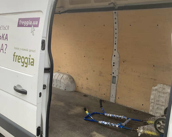 Белый Рено Мастер, объемом двигателя 2.3 л и пробегом 328 тыс. км за 11000 $, фото 7 на Automoto.ua