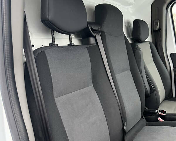 Білий Рено Мастєр, об'ємом двигуна 2.3 л та пробігом 600 тис. км за 15800 $, фото 10 на Automoto.ua