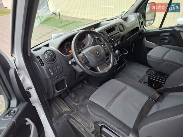 Белый Рено Мастер, объемом двигателя 2.3 л и пробегом 278 тыс. км за 13500 $, фото 6 на Automoto.ua