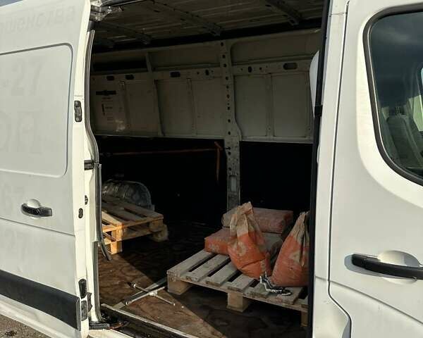 Белый Рено Мастер, объемом двигателя 2.3 л и пробегом 665 тыс. км за 12900 $, фото 8 на Automoto.ua
