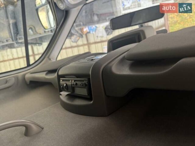 Рено Мастєр 2013 у Рівному на Automoto.ua Білий Рено Мастєр, об'ємом двигуна 2.3 л та пробігом 268 тис. км за 15700 $, фото 12 на Automoto.ua