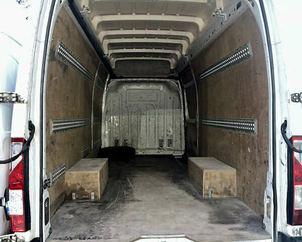 Белый Рено Мастер, объемом двигателя 2.3 л и пробегом 580 тыс. км за 11900 $, фото 10 на Automoto.ua