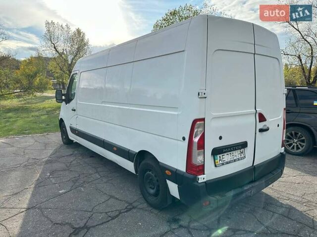 Белый Рено Мастер, объемом двигателя 2.3 л и пробегом 665 тыс. км за 12900 $, фото 6 на Automoto.ua