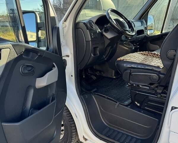 Білий Рено Мастєр, об'ємом двигуна 2.3 л та пробігом 519 тис. км за 10712 $, фото 13 на Automoto.ua