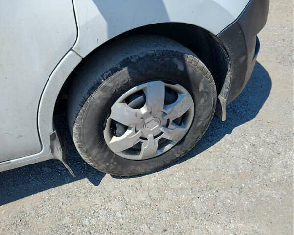 Білий Рено Мастєр, об'ємом двигуна 2.3 л та пробігом 923 тис. км за 12900 $, фото 11 на Automoto.ua