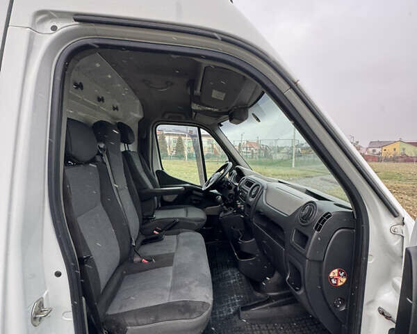 Белый Рено Мастер, объемом двигателя 2.3 л и пробегом 519 тыс. км за 10900 $, фото 25 на Automoto.ua