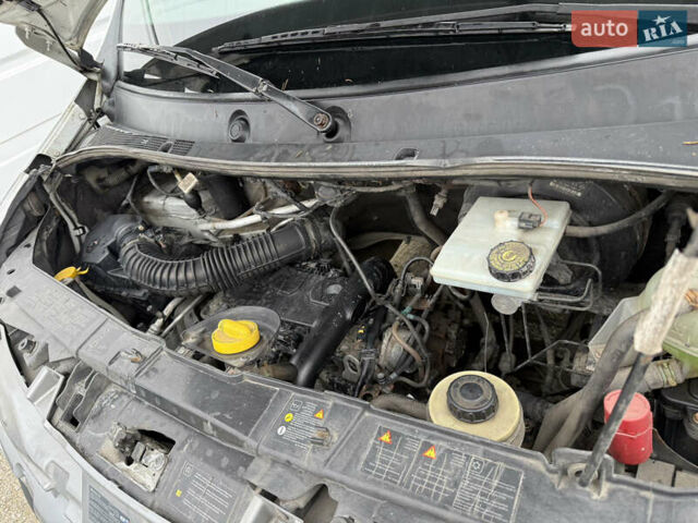 Білий Рено Мастєр, об'ємом двигуна 2.3 л та пробігом 556 тис. км за 11000 $, фото 15 на Automoto.ua