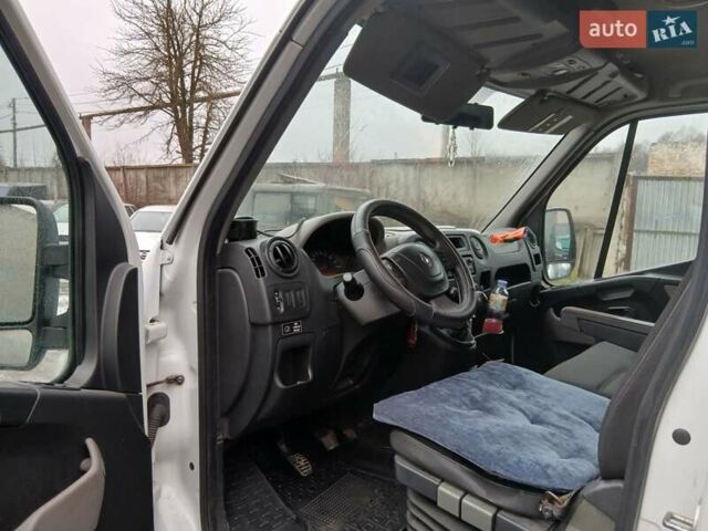 Белый Рено Мастер, объемом двигателя 2.3 л и пробегом 680 тыс. км за 10700 $, фото 9 на Automoto.ua