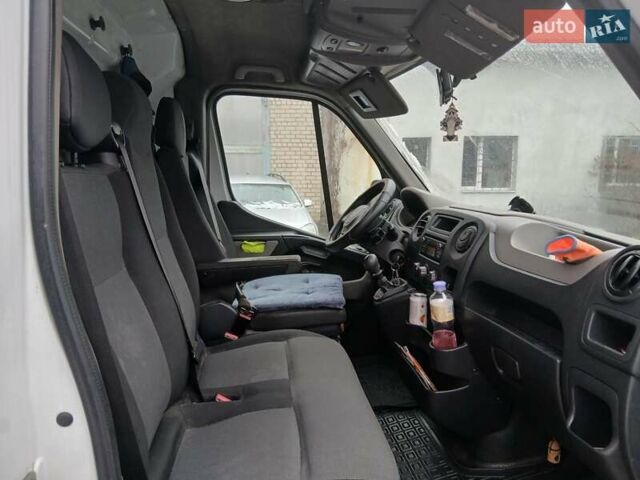 Белый Рено Мастер, объемом двигателя 2.3 л и пробегом 680 тыс. км за 10700 $, фото 7 на Automoto.ua