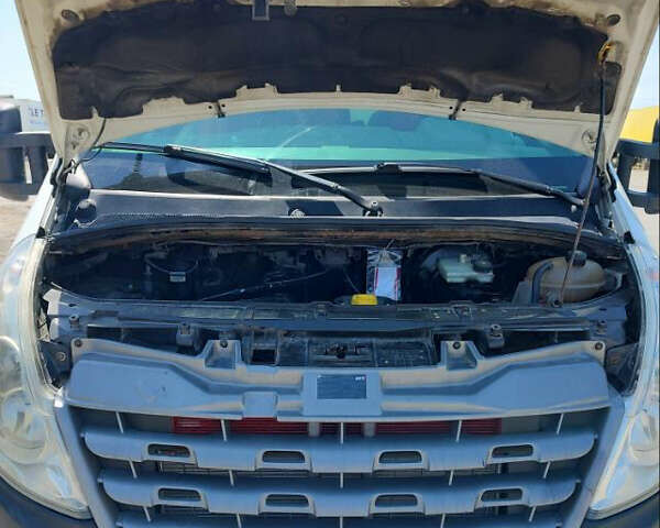 Білий Рено Мастєр, об'ємом двигуна 2.3 л та пробігом 923 тис. км за 12900 $, фото 7 на Automoto.ua