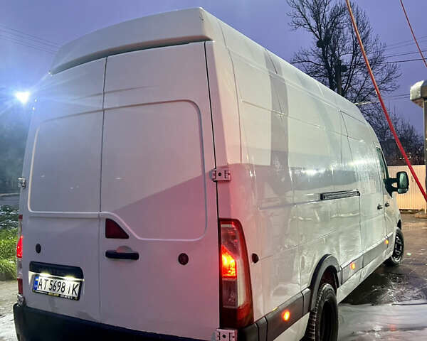 Белый Рено Мастер, объемом двигателя 2.3 л и пробегом 580 тыс. км за 11900 $, фото 3 на Automoto.ua
