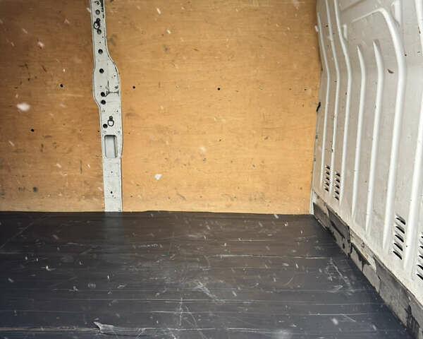 Белый Рено Мастер, объемом двигателя 2.3 л и пробегом 519 тыс. км за 10900 $, фото 13 на Automoto.ua