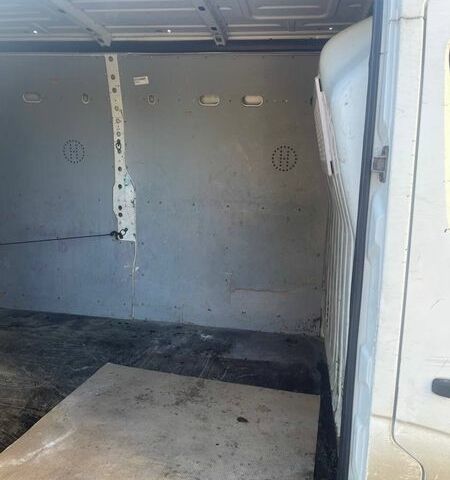 Білий Рено Мастєр, об'ємом двигуна 2.3 л та пробігом 250 тис. км за 5000 $, фото 2 на Automoto.ua