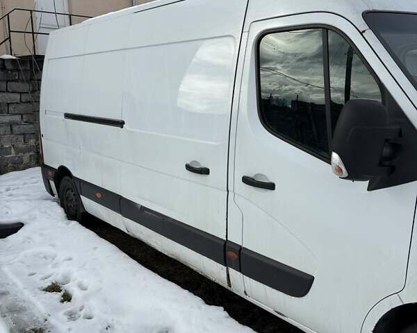 Белый Рено Мастер, объемом двигателя 2.3 л и пробегом 560 тыс. км за 9500 $, фото 1 на Automoto.ua
