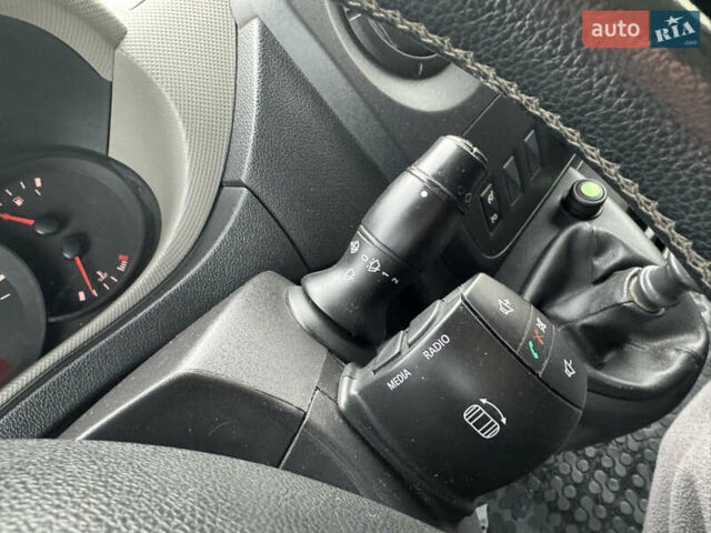 Белый Рено Мастер, объемом двигателя 2.3 л и пробегом 519 тыс. км за 10900 $, фото 20 на Automoto.ua