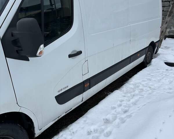 Белый Рено Мастер, объемом двигателя 2.3 л и пробегом 560 тыс. км за 9500 $, фото 4 на Automoto.ua