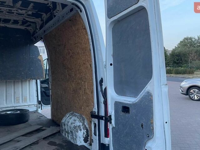Білий Рено Мастєр, об'ємом двигуна 2.3 л та пробігом 430 тис. км за 11300 $, фото 35 на Automoto.ua