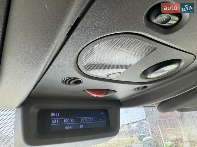 Белый Рено Мастер, объемом двигателя 2.3 л и пробегом 519 тыс. км за 10900 $, фото 22 на Automoto.ua