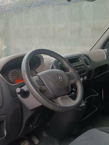 Белый Рено Мастер, объемом двигателя 2.3 л и пробегом 282 тыс. км за 9800 $, фото 11 на Automoto.ua