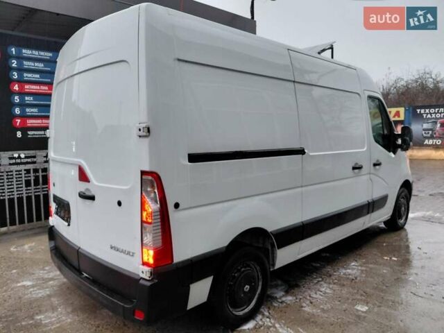 Белый Рено Мастер, объемом двигателя 2.3 л и пробегом 247 тыс. км за 12900 $, фото 4 на Automoto.ua