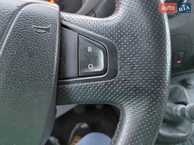 Білий Рено Мастєр, об'ємом двигуна 2.3 л та пробігом 323 тис. км за 12900 $, фото 22 на Automoto.ua