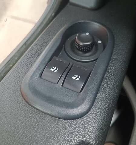 Белый Рено Мастер, объемом двигателя 2.3 л и пробегом 216 тыс. км за 15800 $, фото 11 на Automoto.ua