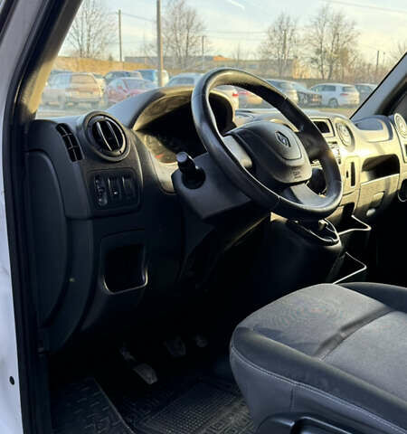 Белый Рено Мастер, объемом двигателя 2.3 л и пробегом 517 тыс. км за 9900 $, фото 12 на Automoto.ua