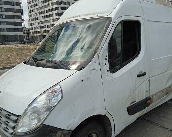 Белый Рено Мастер, объемом двигателя 2.3 л и пробегом 332 тыс. км за 7800 $, фото 5 на Automoto.ua