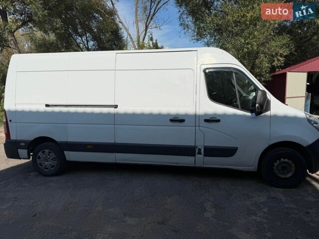 Белый Рено Мастер, объемом двигателя 2.5 л и пробегом 441 тыс. км за 11800 $, фото 2 на Automoto.ua