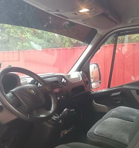 Белый Рено Мастер, объемом двигателя 2.3 л и пробегом 216 тыс. км за 15800 $, фото 6 на Automoto.ua