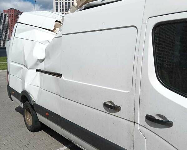 Белый Рено Мастер, объемом двигателя 2.3 л и пробегом 332 тыс. км за 7800 $, фото 11 на Automoto.ua